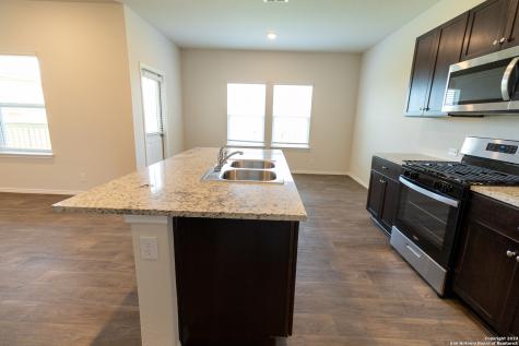193 Legendary Trail Loop Floresville TX 78114