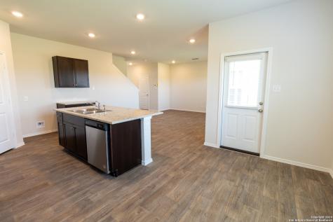 193 Legendary Trail Loop Floresville TX 78114