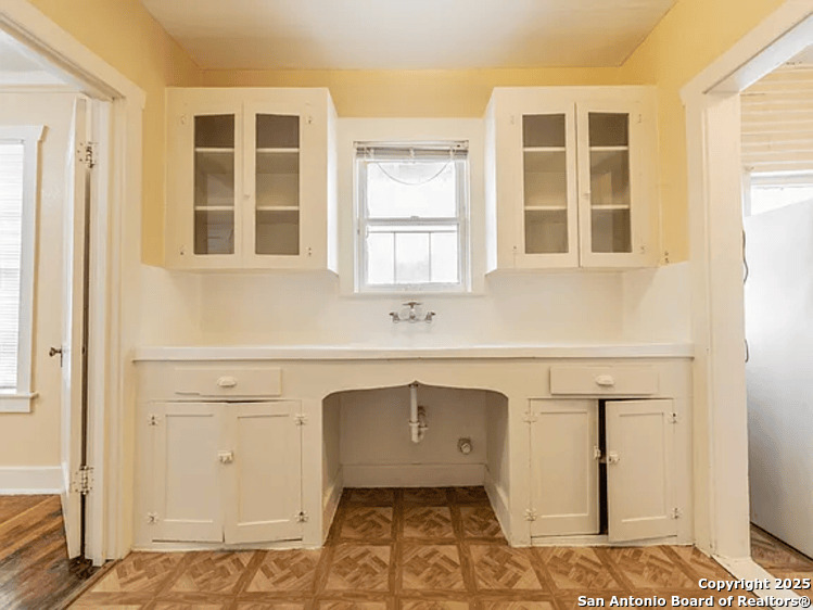 631 E Ashby San Antonio TX 78212