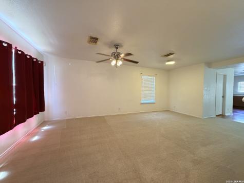 25 Badgers Hills San Antonio TX 78238