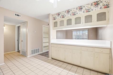 9915 Powhatan San Antonio TX 78230