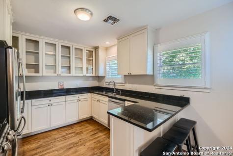 320 Harmon Drive San Antonio TX 78209