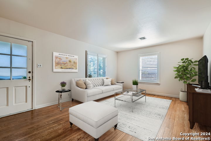 320 Harmon Drive San Antonio TX 78209