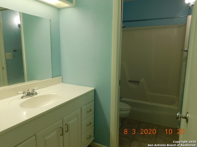 6818 Horwich San Antonio TX 78239