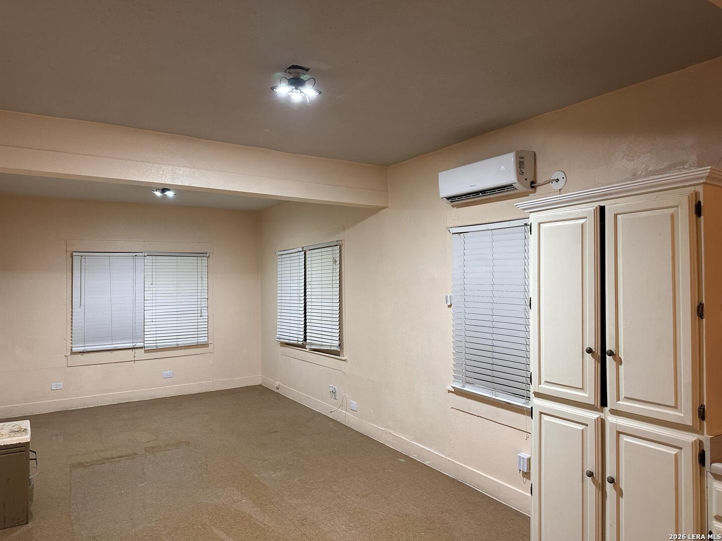 1319 Leal San Antonio TX 78207