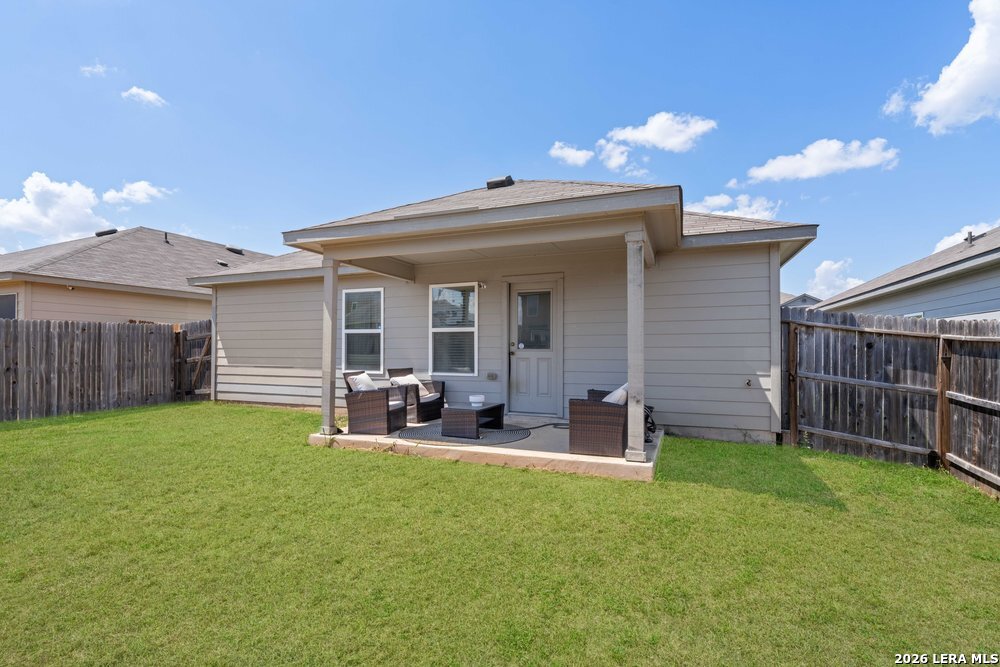 6922 Phoenix Path Converse TX 78109