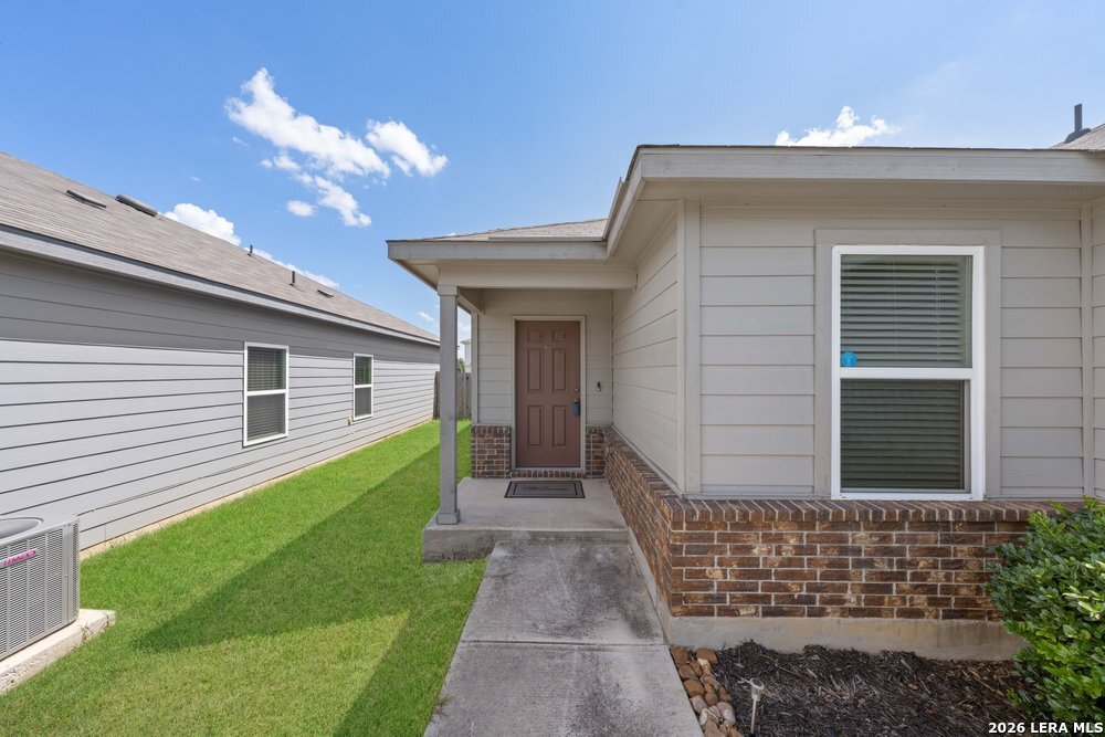 6922 Phoenix Path Converse TX 78109