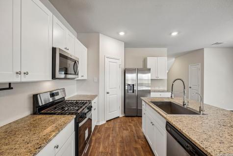 13802 Oolite Run San Antonio TX 78253