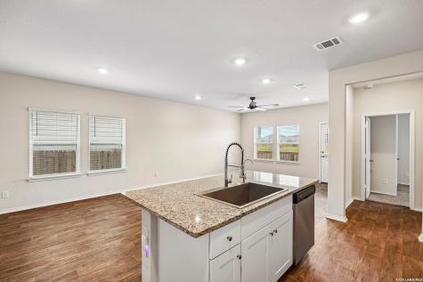 13802 Oolite Run San Antonio TX 78253