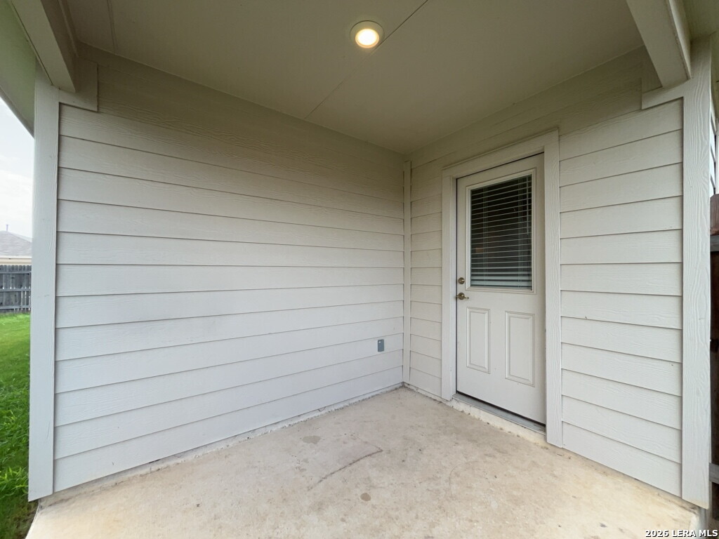 718 Albatross Way San Antonio TX 78221