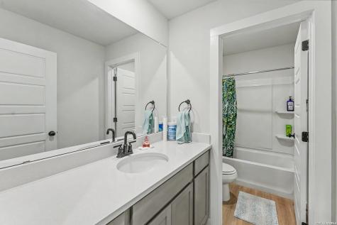 16515 Rosemary Ridge Elmendorf TX 78112