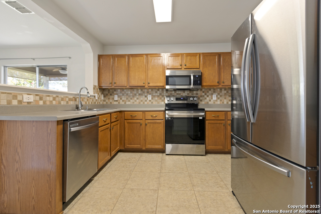 335 Cedron Chase San Antonio TX 78253