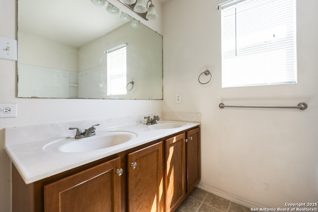 335 Cedron Chase San Antonio TX 78253