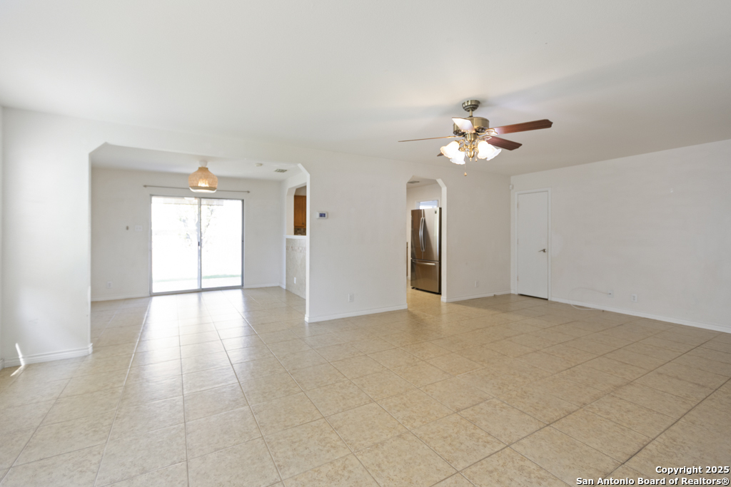 335 Cedron Chase San Antonio TX 78253