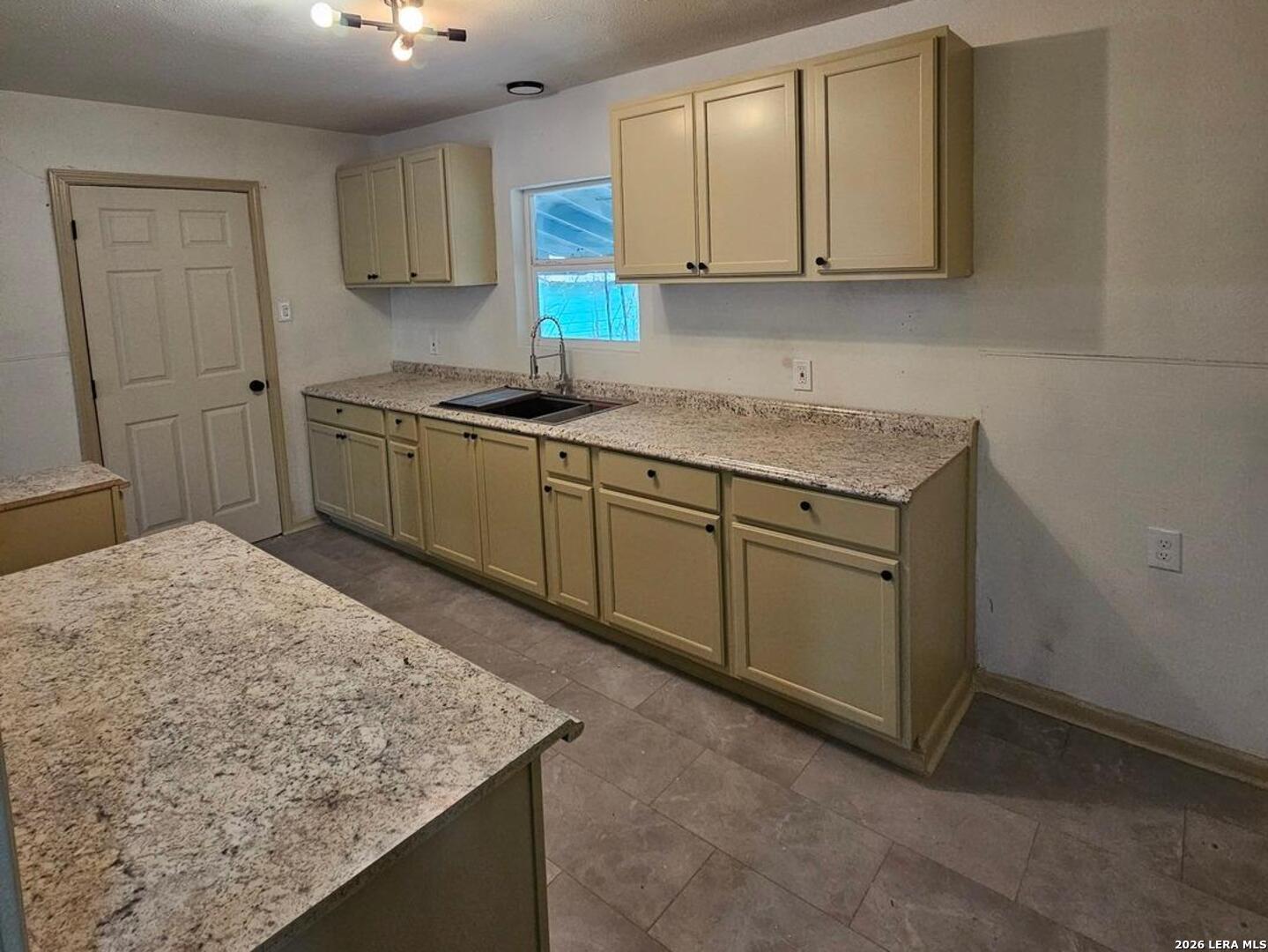 335 Baker San Antonio TX 78211