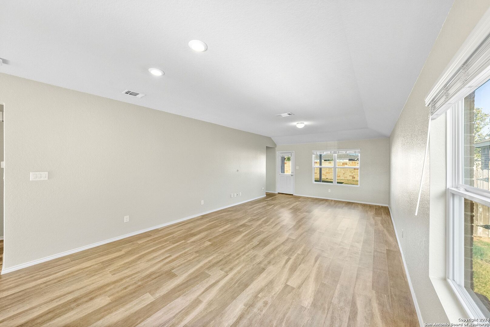 8417 Lamus Wheel San Antonio TX 78254
