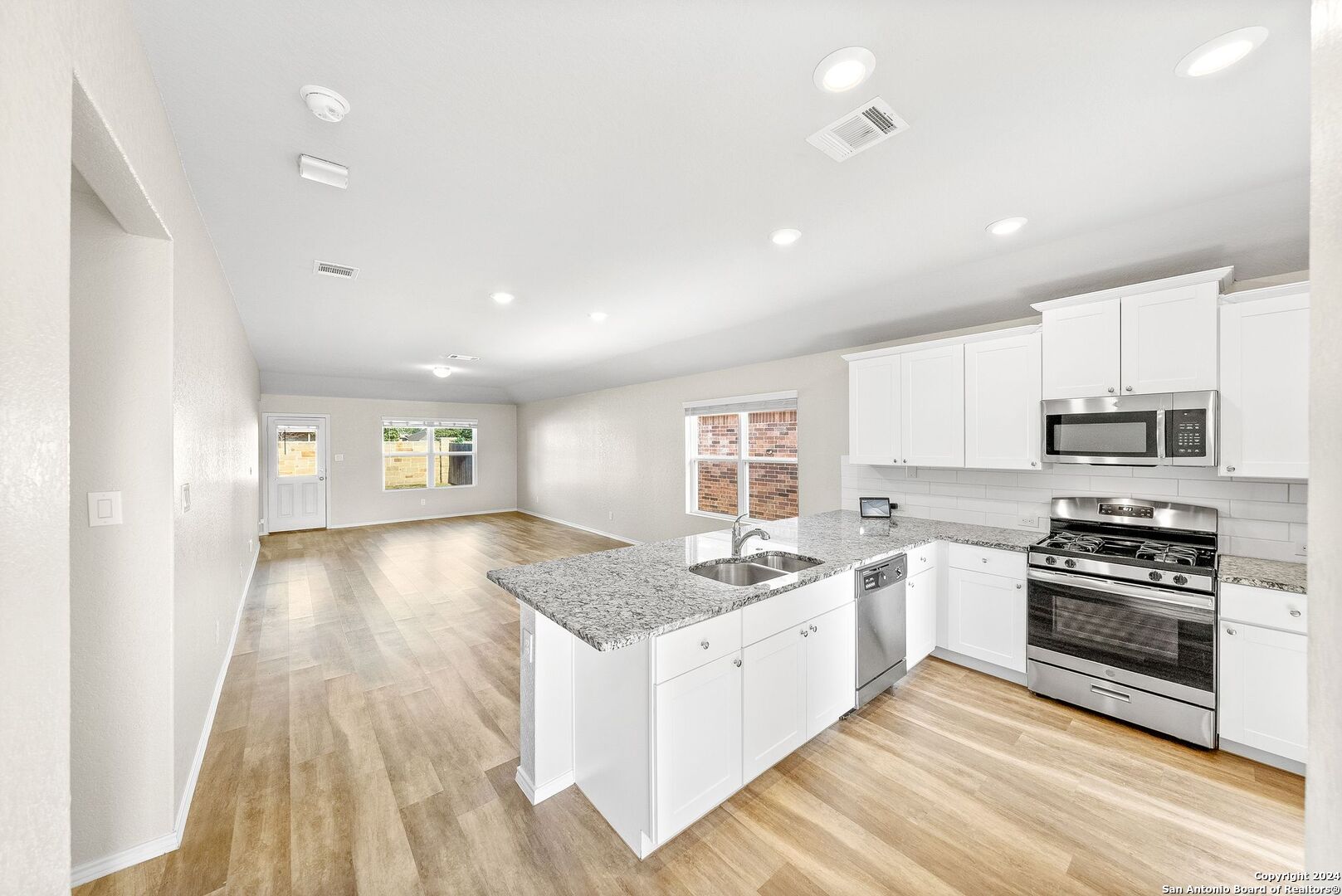 8417 Lamus Wheel San Antonio TX 78254