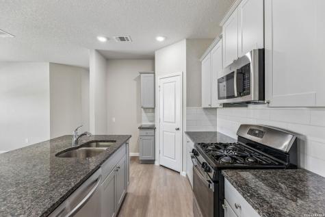 13131 Thyme Way St.hedwig TX 78152