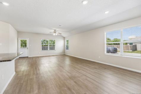 13131 Thyme Way St.hedwig TX 78152