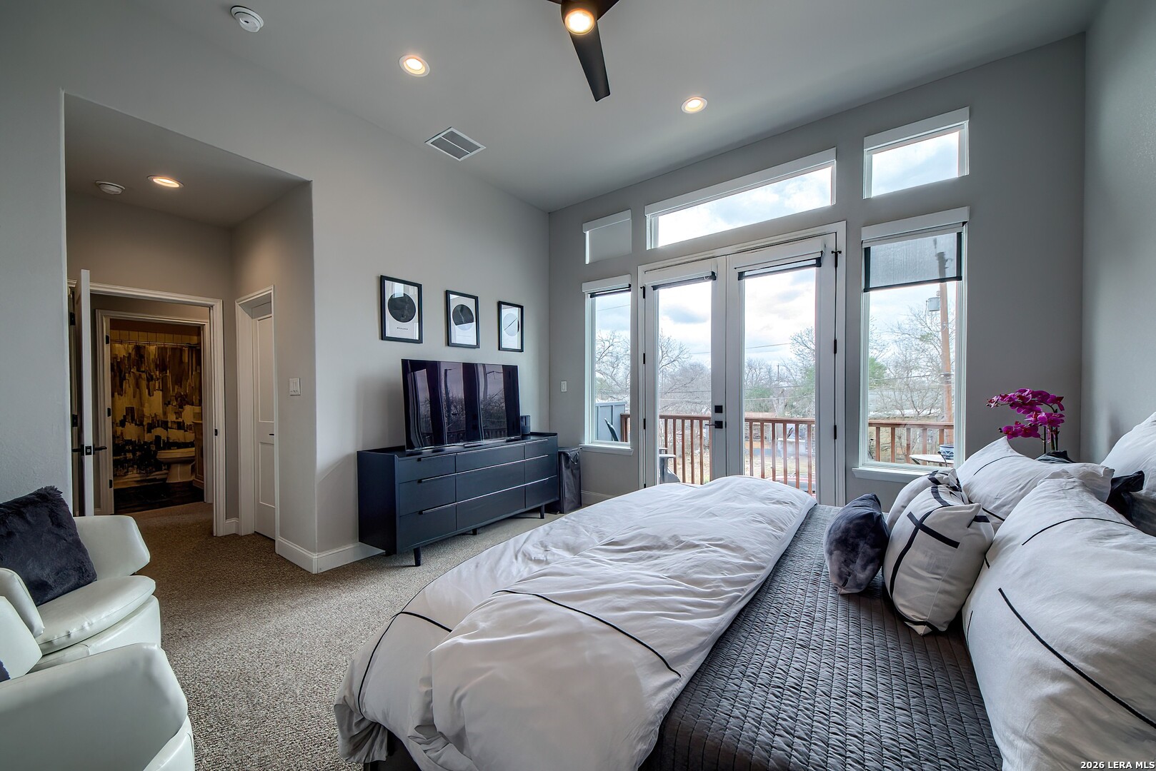 819 Saint James San Antonio TX 78202