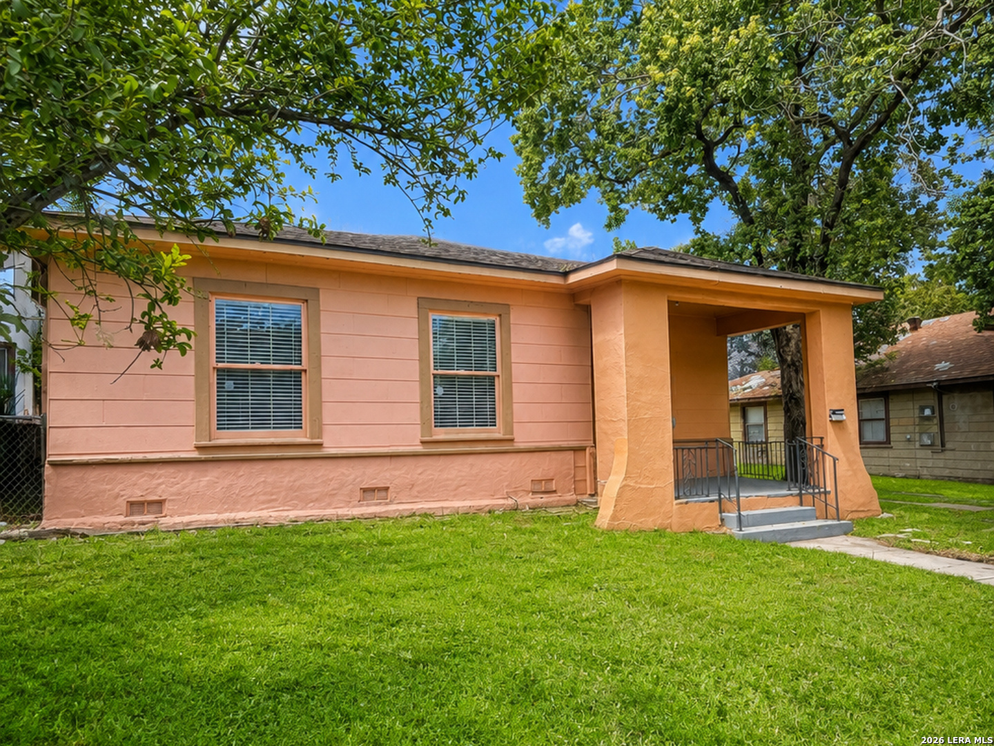 1023 W French Place San Antonio TX 78212