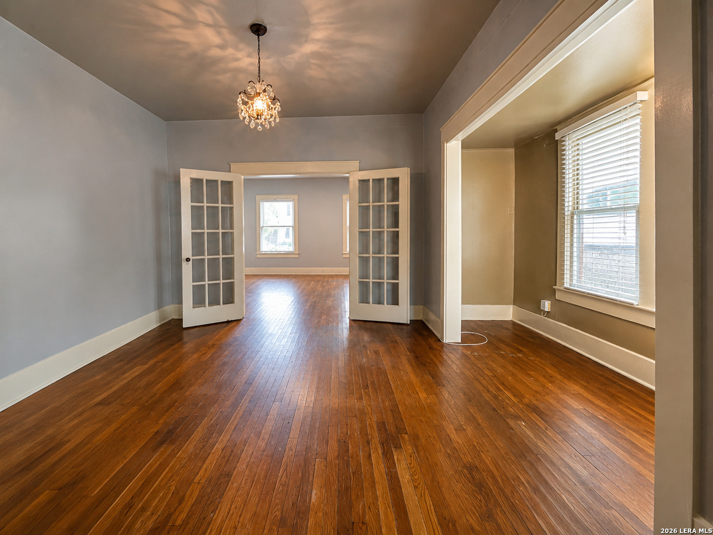 1023 W French Place San Antonio TX 78212