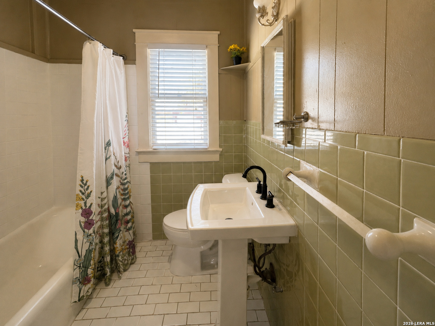 1023 W French Place San Antonio TX 78212