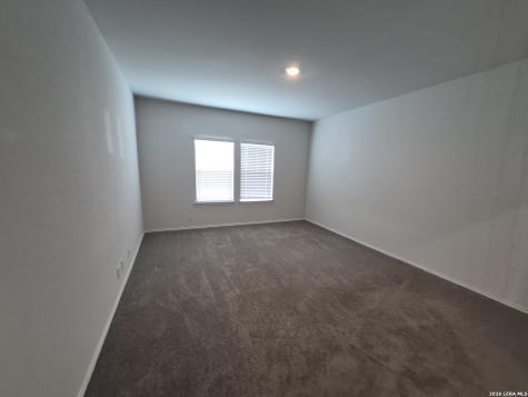 465 Middle Green Loop Floresville TX 78114