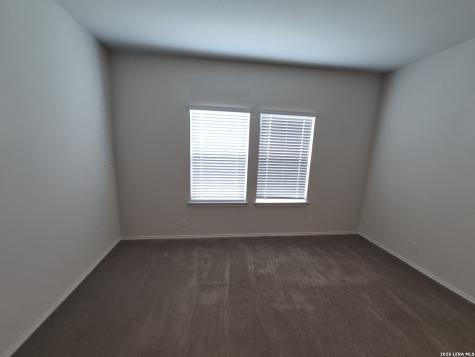 465 Middle Green Loop Floresville TX 78114