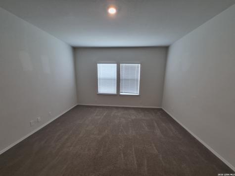 465 Middle Green Loop Floresville TX 78114