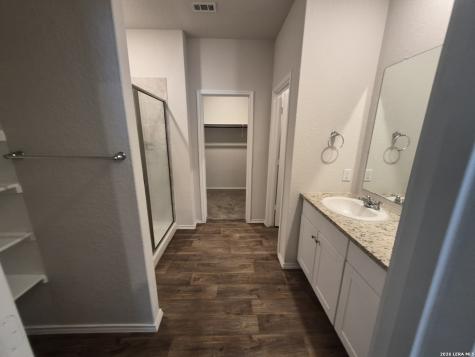 465 Middle Green Loop Floresville TX 78114