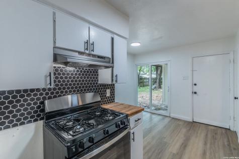 7516 Olusta Drive San Antonio TX 75217