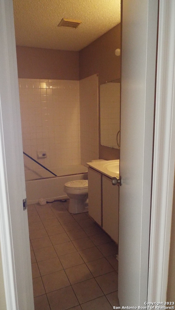 5011 Shara Mist San Antonio TX 78251
