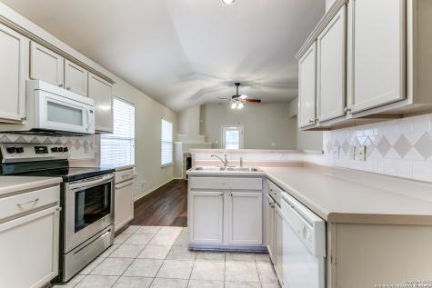 6014 Woodway Court San Antonio TX 78249