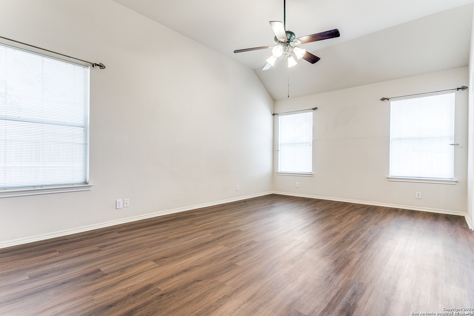 6014 Woodway Court San Antonio TX 78249