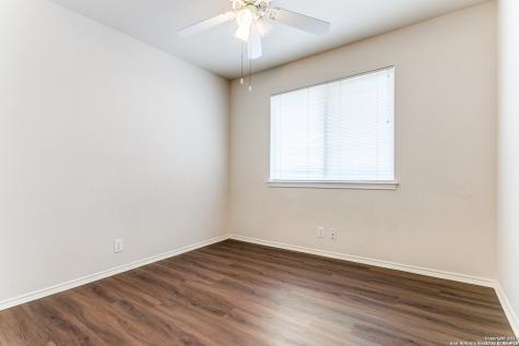 6014 Woodway Court San Antonio TX 78249
