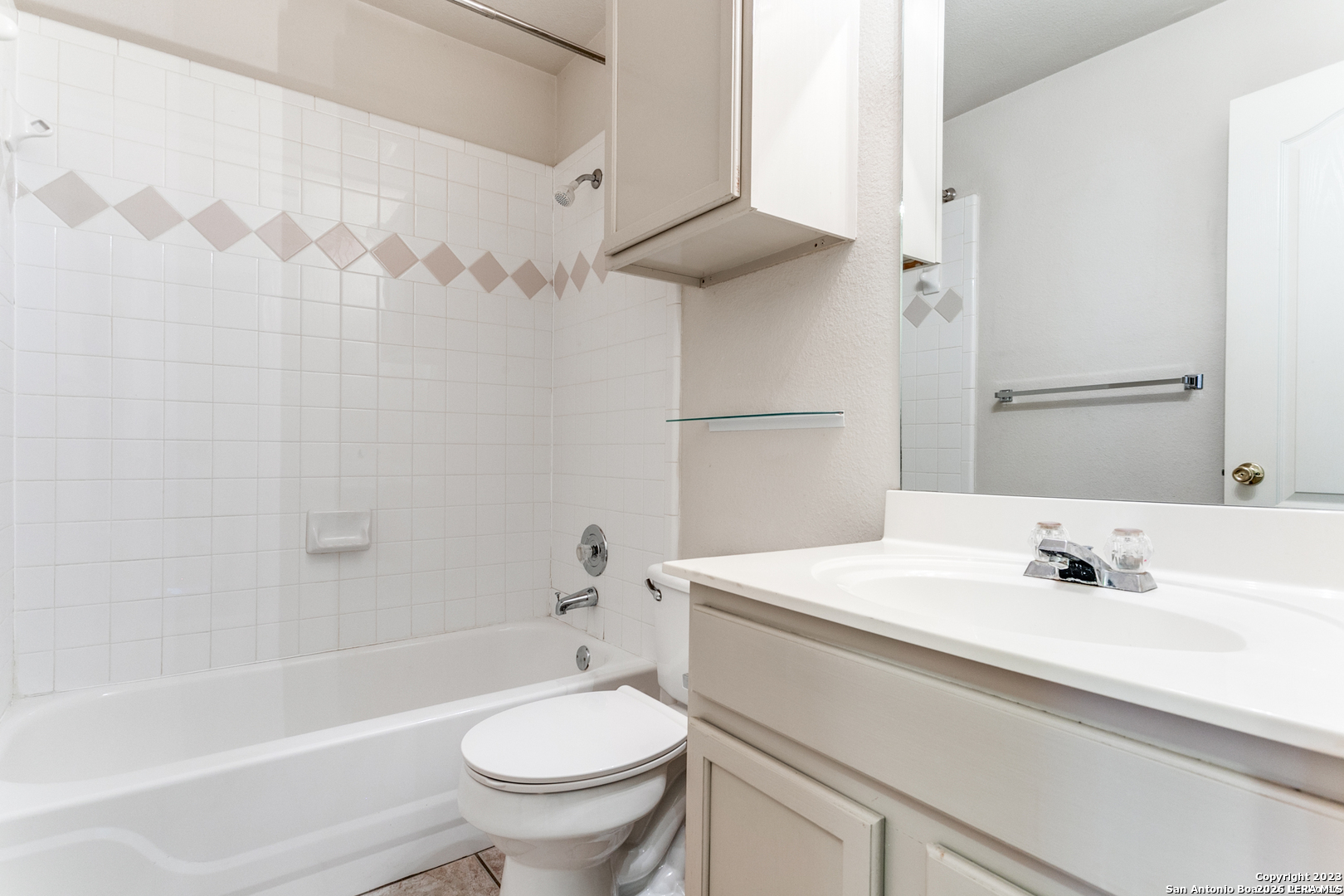 6014 Woodway Court San Antonio TX 78249
