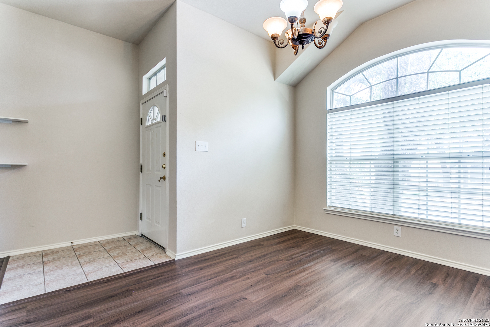 6014 Woodway Court San Antonio TX 78249