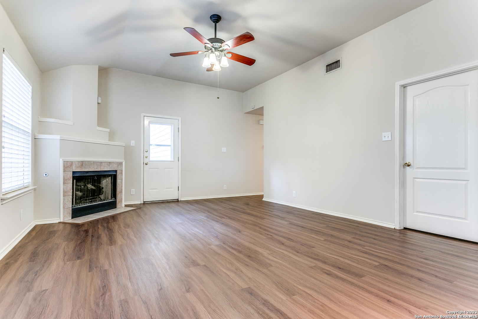 6014 Woodway Court San Antonio TX 78249
