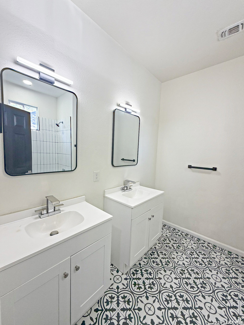 338 SW 42nd Street San Antonio TX 78237