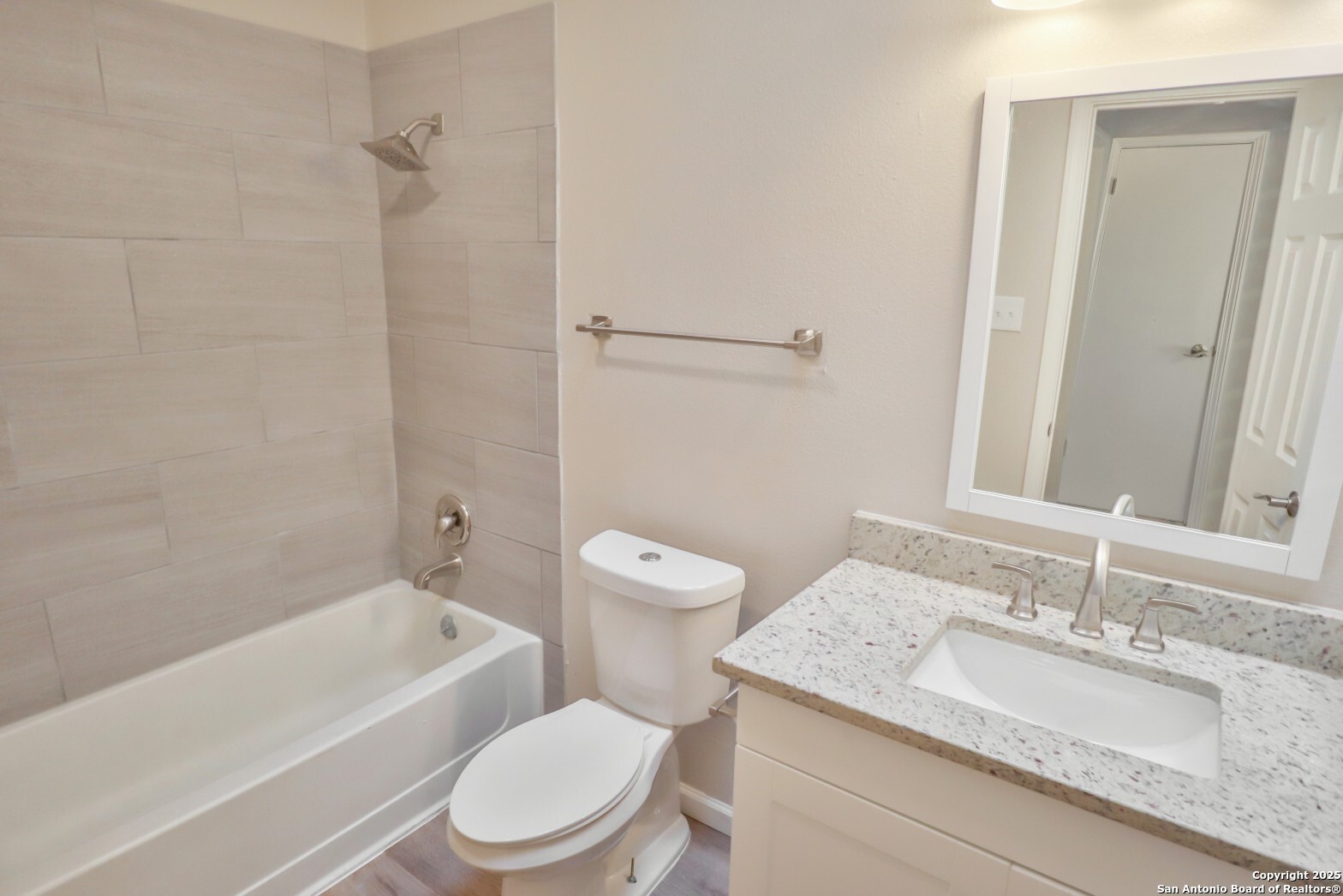 5613 Lochmoor San Antonio TX 78244