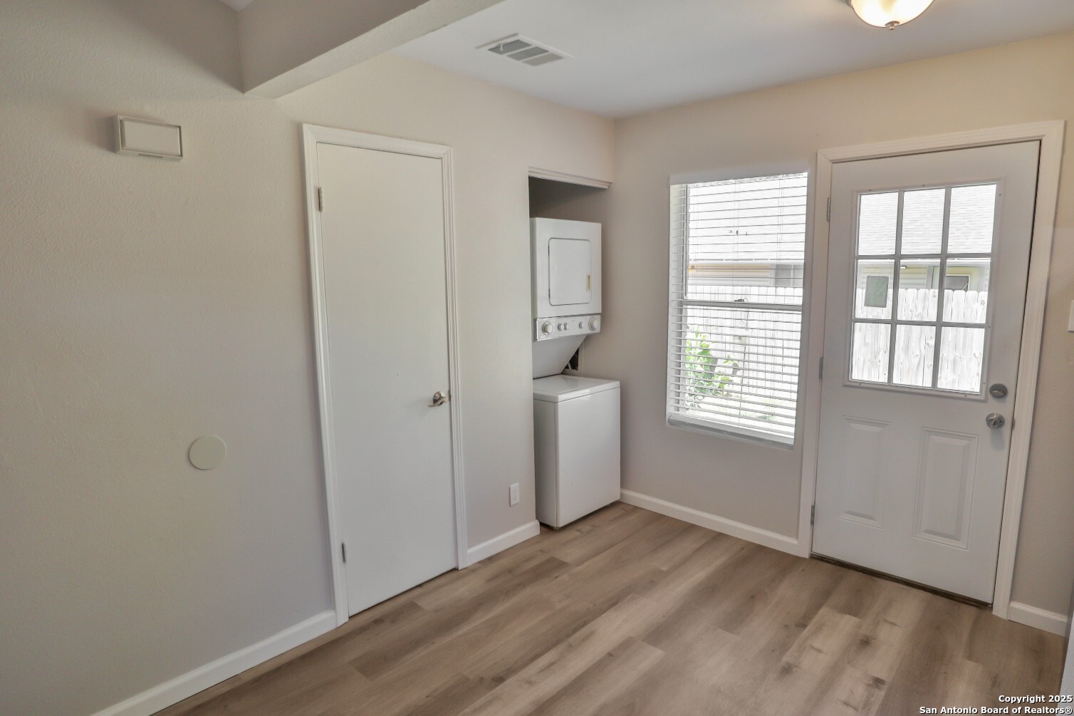 5613 Lochmoor San Antonio TX 78244