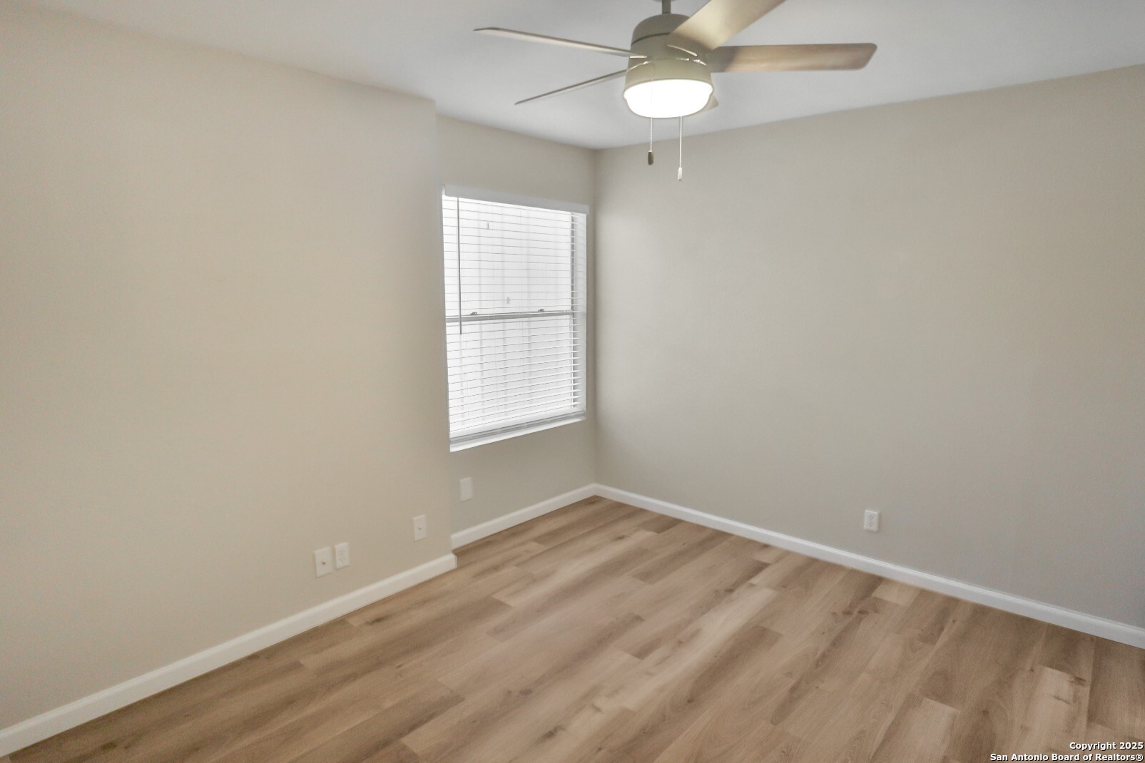 5613 Lochmoor San Antonio TX 78244
