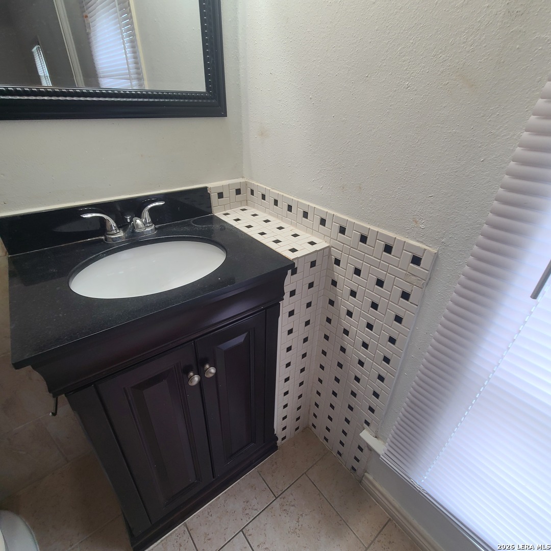 6602 Spring Manor San Antonio TX 78249