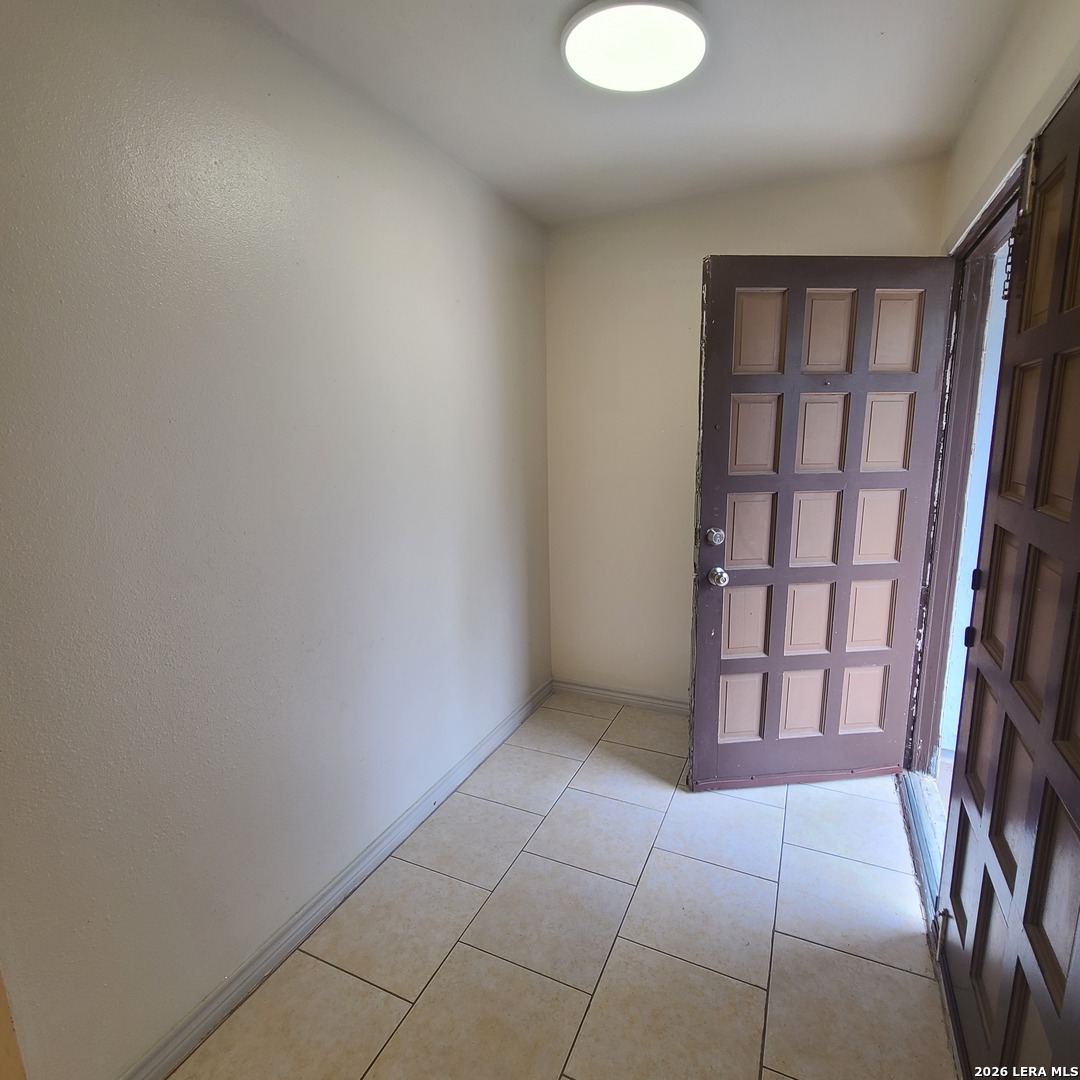 6602 Spring Manor San Antonio TX 78249