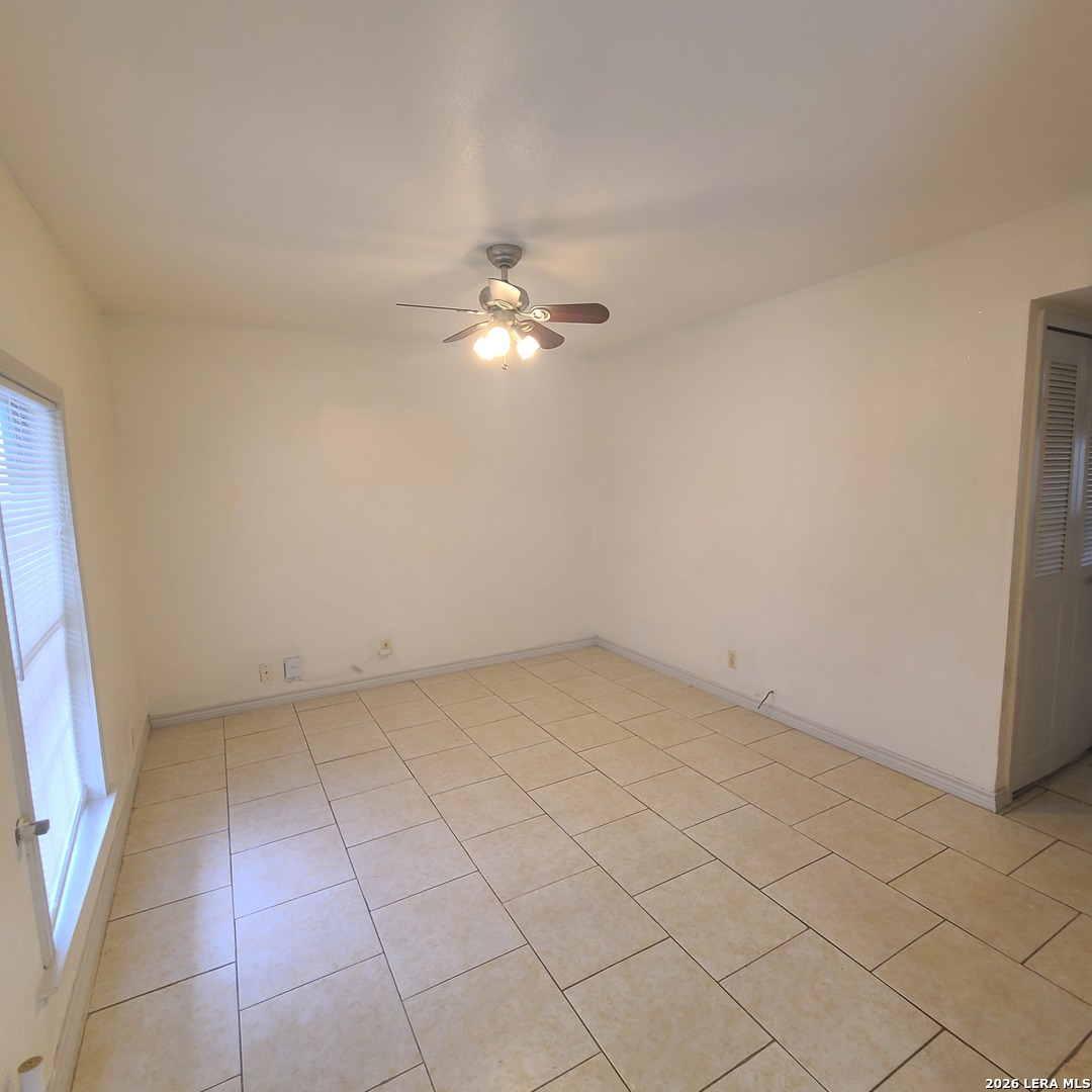 6602 Spring Manor San Antonio TX 78249
