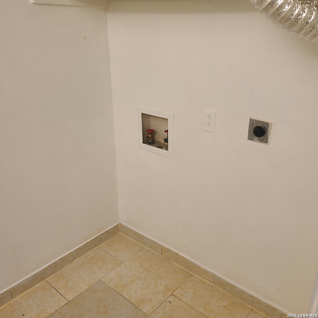 6602 Spring Manor San Antonio TX 78249