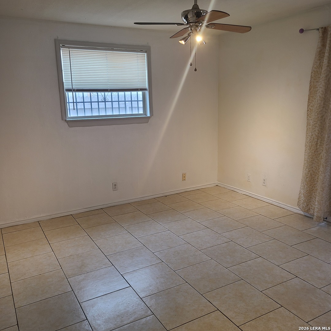 6602 Spring Manor San Antonio TX 78249