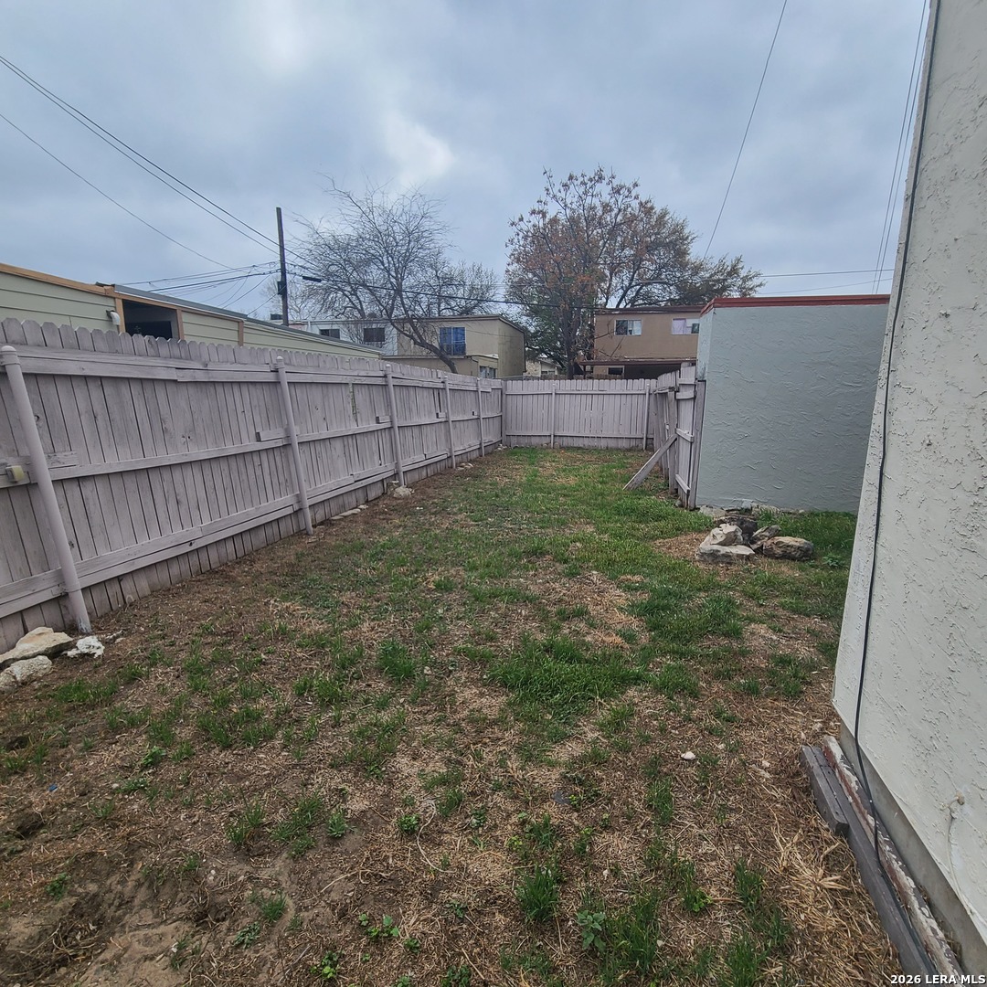 6602 Spring Manor San Antonio TX 78249