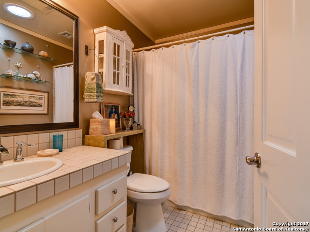 134 W Summit Avenue San Antonio TX 78212